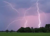trovões e raios